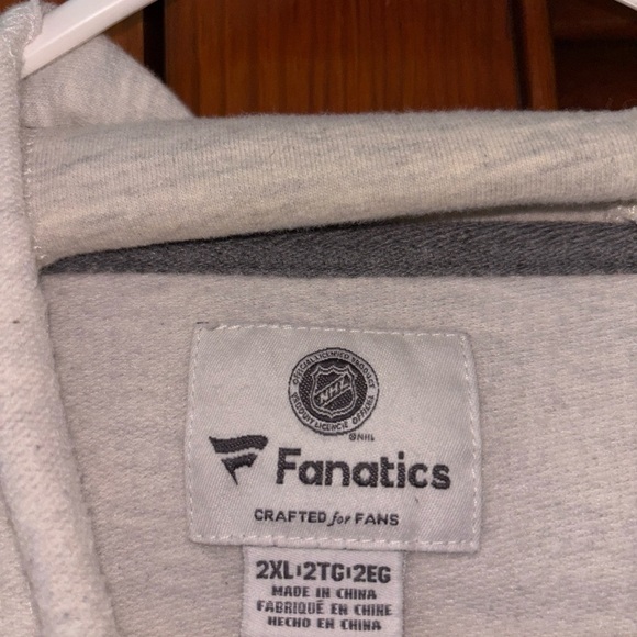 Philadelphia Flyers Gray Hoodie - Picture 2 of 4